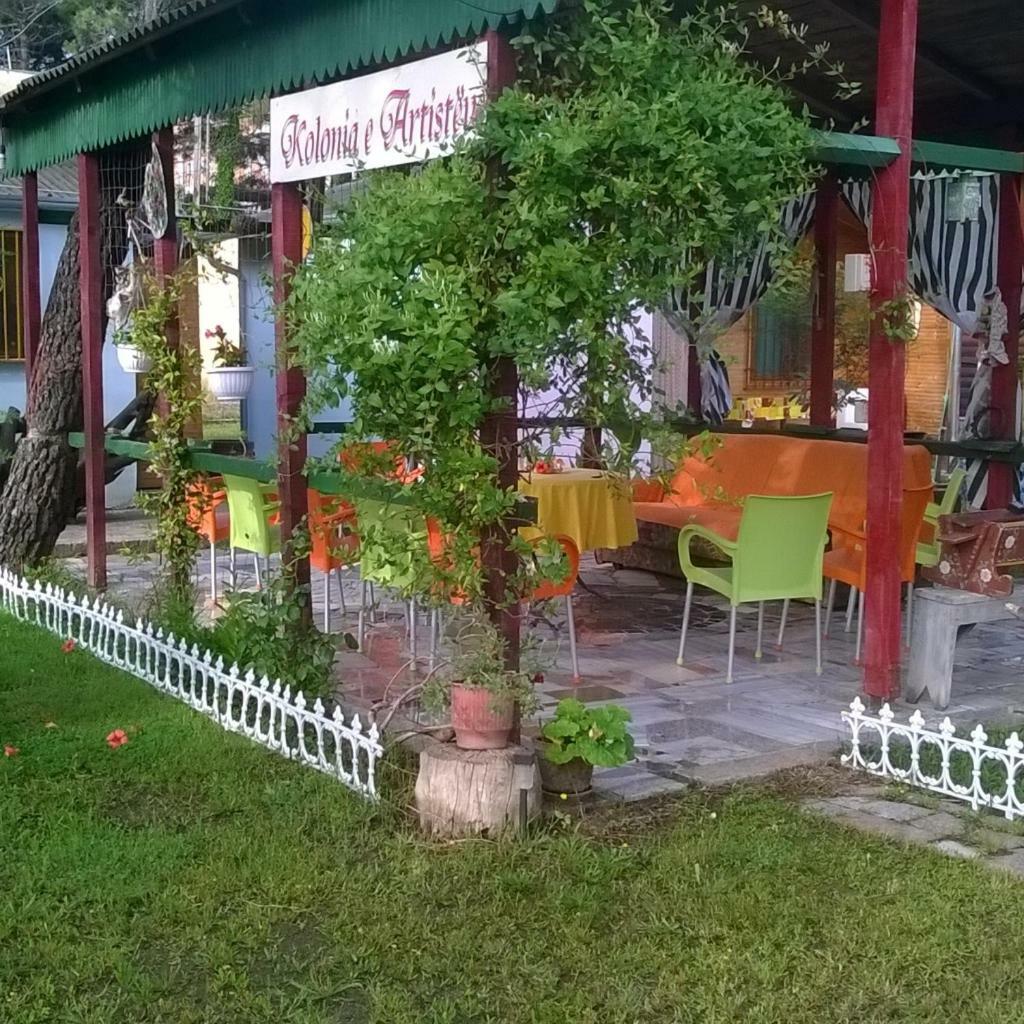 Kolonia E Artistave *